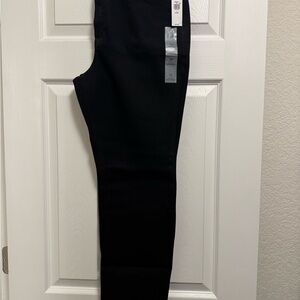 Old Navy Women's Classic Black Straight Leg Jeans